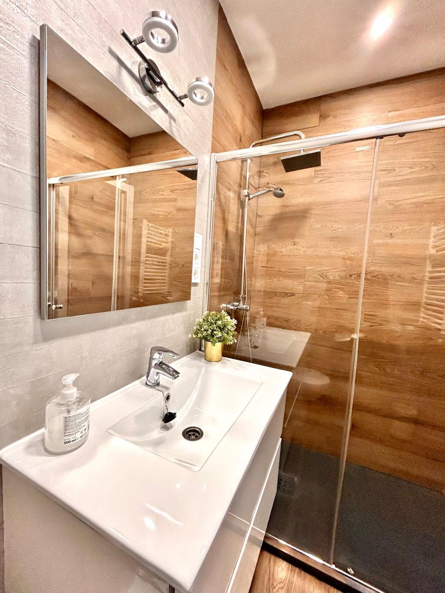 Loft Desing Retiro Apartment มาดริด ภายนอก รูปภาพ